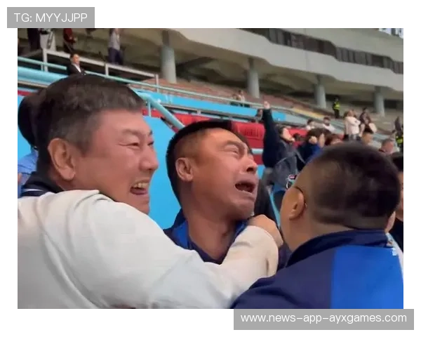 大连英博王禹边路传中，威胁对手禁区引爆全场